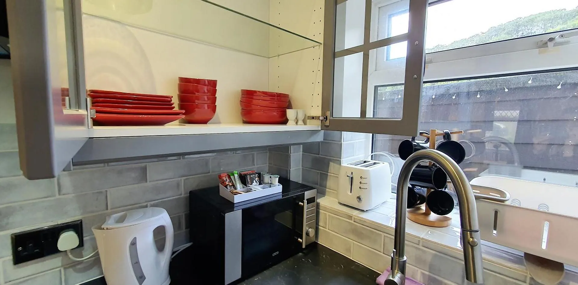 Rose Homestay Brighton - Free Parking Ensuite Studio Room Near Brighton Uni