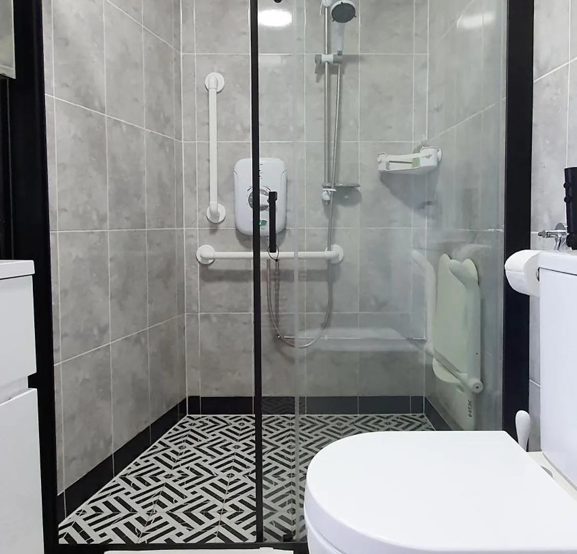 Rose Homestay Brighton - Free Parking Ensuite Studio Room Near Brighton Uni