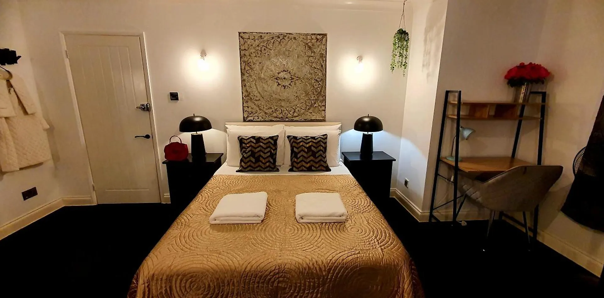 Rose Homestay Brighton - Free Parking Ensuite Studio Room Near Brighton Uni