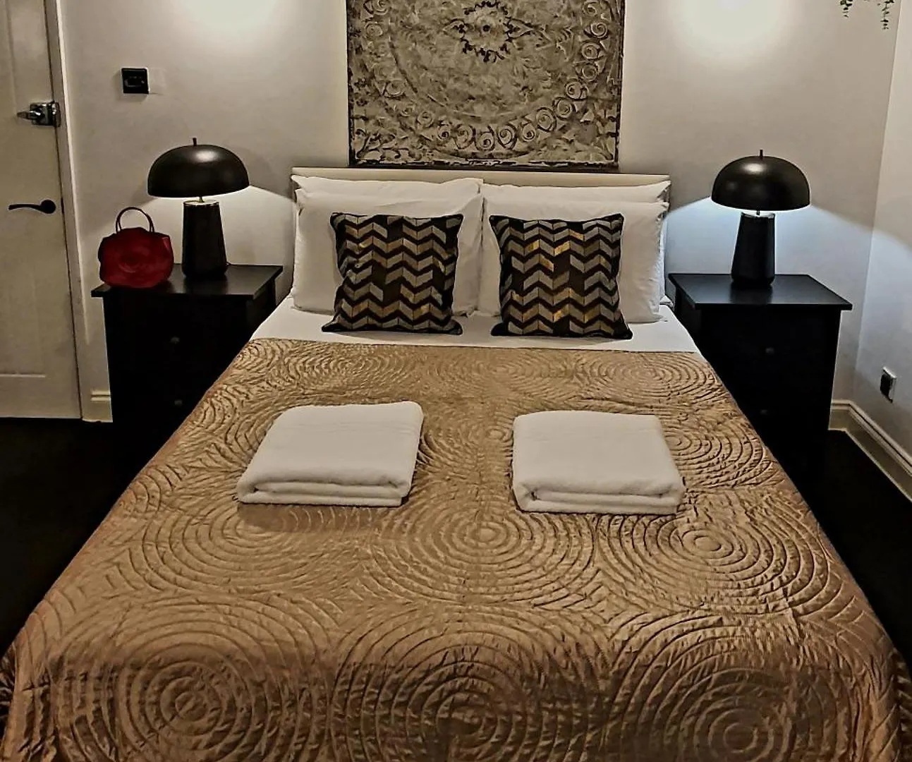 Rose Homestay Brighton - Free Parking Ensuite Studio Room Near Brighton Uni
