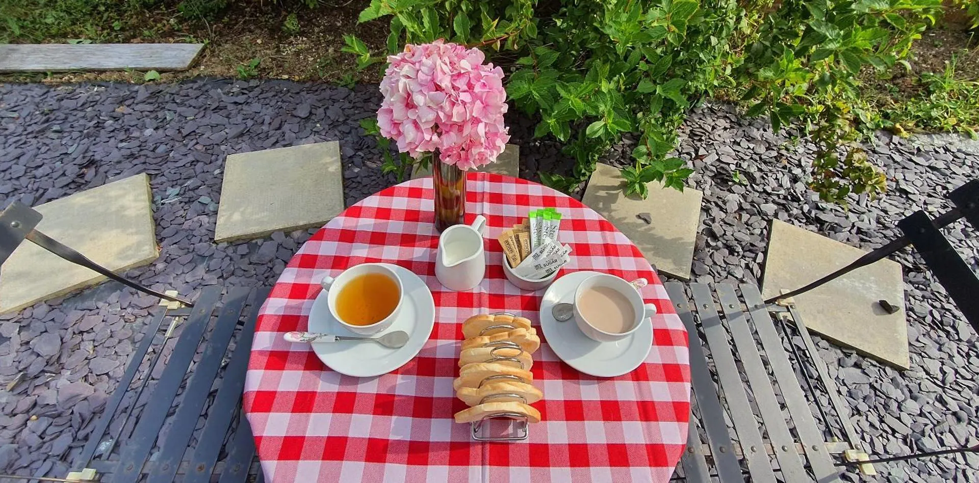 Rose Homestay Brighton - Free Parking Ensuite Studio Room Near Brighton Uni United Kingdom